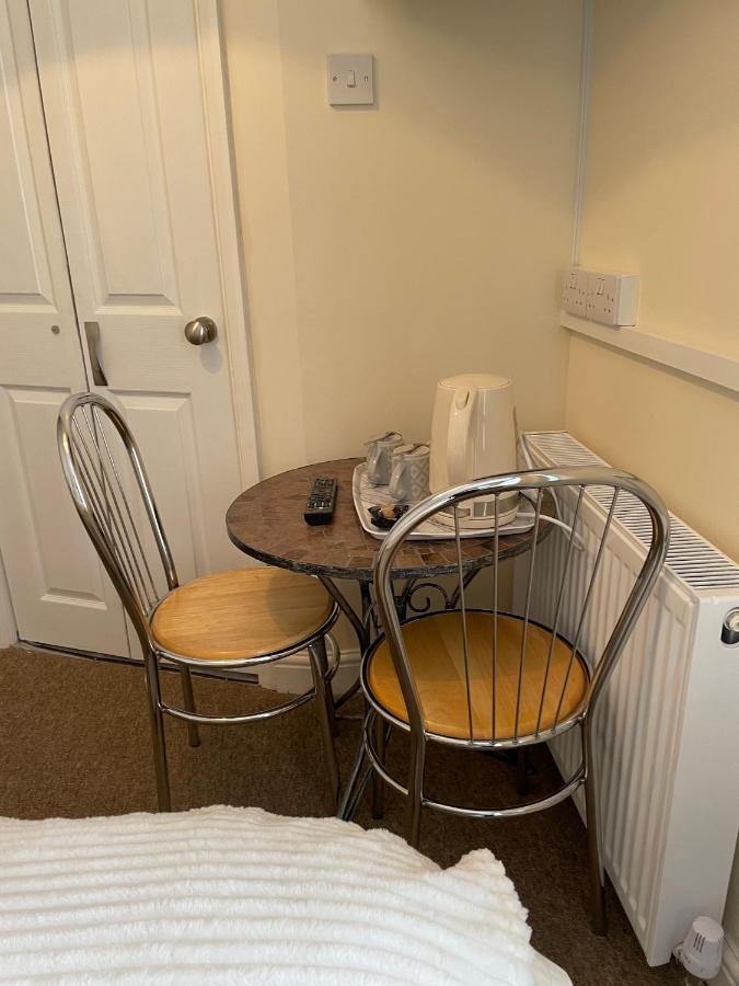 Caris Guest House Southend-on-Sea Eksteriør bilde