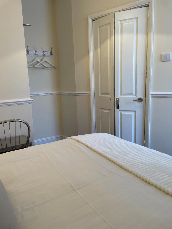 Caris Guest House Southend-on-Sea Eksteriør bilde